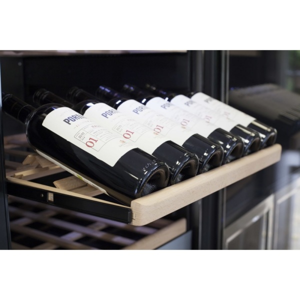 Винный шкаф Caso WineChef Pro 180