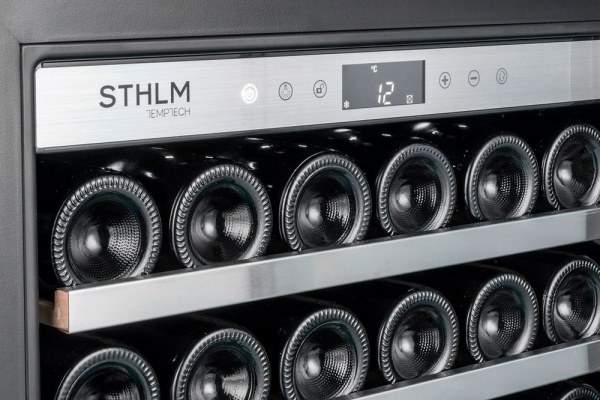 Монотемпературный  винный шкаф Temptech STZ60SB